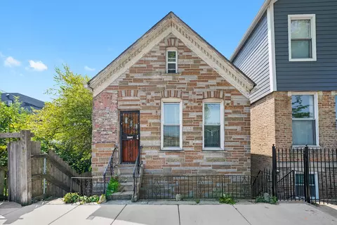 1103 W 16th St, Chicago, IL 60608