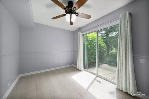 1805 Pebble Beach Cir, Elgin, IL 60123 photo 5