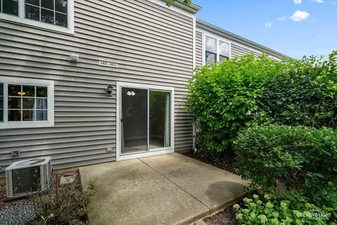 1805 Pebble Beach Cir, Elgin, IL 60123 photo 17