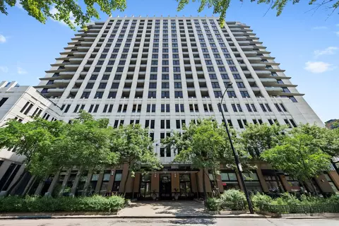 1255 S State St #1702, Chicago, IL 60605