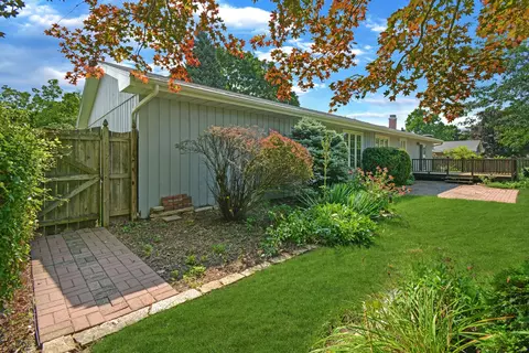 Exterior - 119 Hammitt Dr, Normal, IL 61761 photo 6 of 10