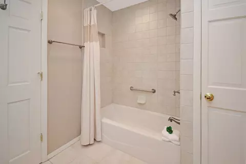 Bath - 119 Hammitt Dr, Normal, IL 61761 photo 15 of 26