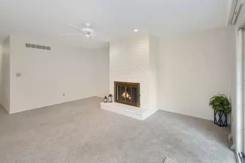 Living - 119 Hammitt Dr, Normal, IL 61761 photo 21 of 27