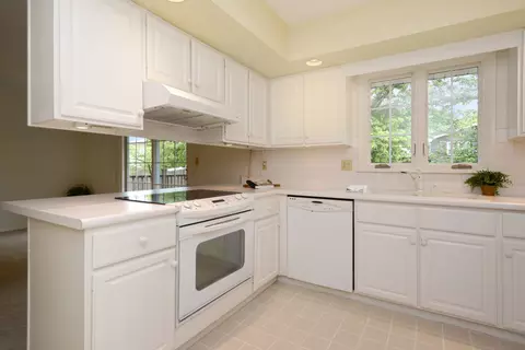 Kitchen - 119 Hammitt Dr, Normal, IL 61761 photo 6 of 19