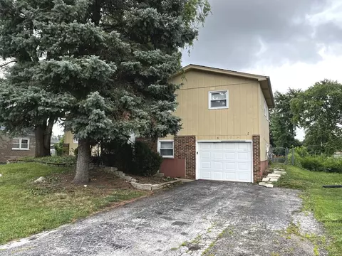 16101 Debra Dr, Oak Forest, IL 60452