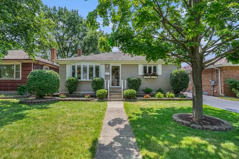 2659 Ridge Rd, Lansing, IL 60438