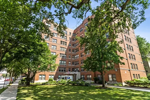 1585 Ridge Ave #506, Evanston, IL 60201