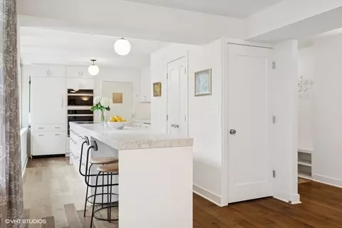 1 E Schiller St #7A, Chicago, IL 60610 photo 5