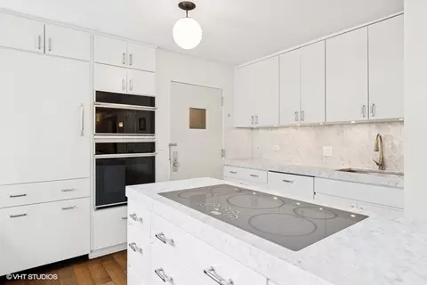 1 E Schiller St #7A, Chicago, IL 60610 photo 7