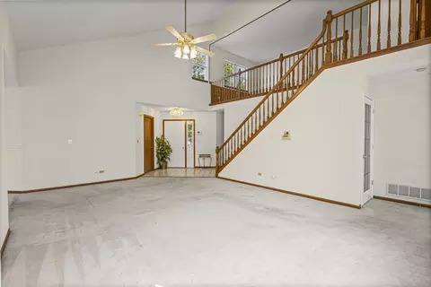 Living - 21220 Silktree Cir, Plainfield, IL 60544 photo 2 of 6