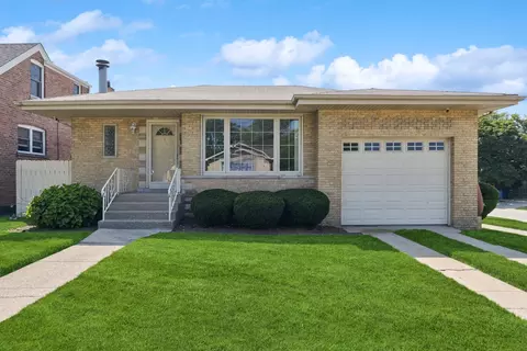 10900 S Tripp Ave, Oak Lawn, IL 60453