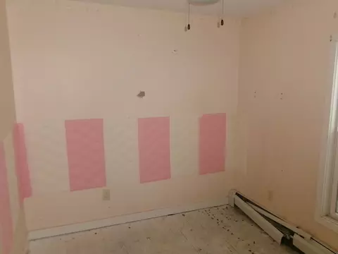Bedroom - 908 Howard St, Ottawa, IL 61350 photo 3 of 3