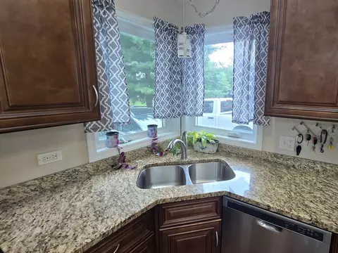 Kitchen - 12 Durell Dr, Kankakee, IL 60901 photo 5 of 7
