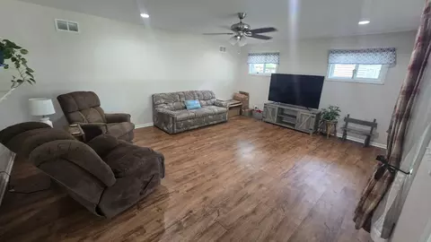 Living - 12 Durell Dr, Kankakee, IL 60901 photo 1 of 4