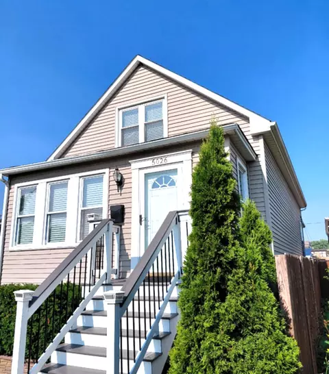5026 S Lockwood Ave, Chicago, IL 60638