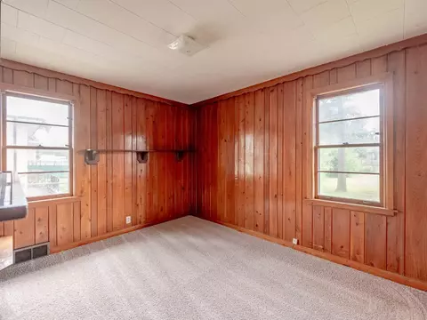 Bedroom - 4251 147th St, Midlothian, IL 60445 photo 1 of 4