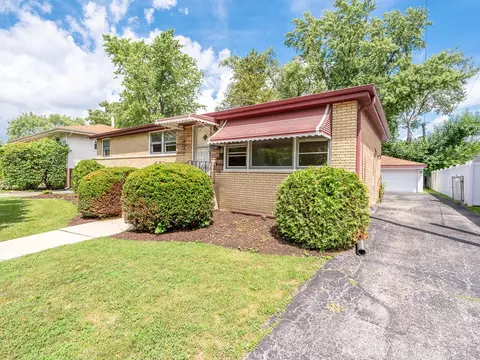 17643 68th Ct, Tinley Park, IL 60477