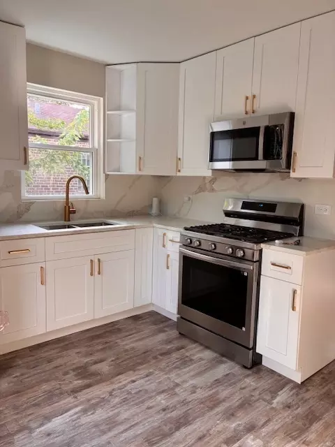 105 E 124th St, Chicago, IL 60628 photo 4