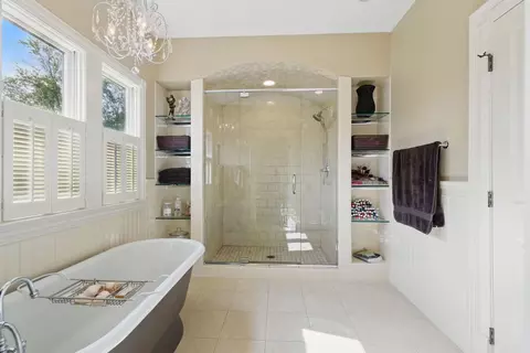 Bath - 23635 W Chicago St, Plainfield, IL 60544 photo 4 of 7