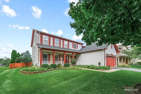 2530 Biltmore Cir, Aurora, IL 60503
