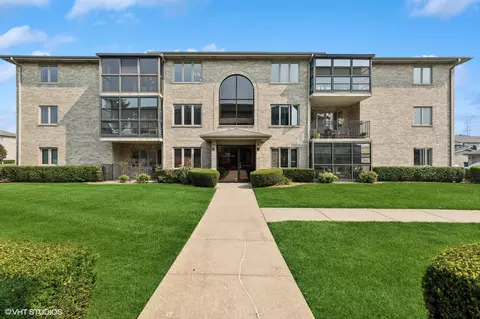 13950 E Leamington Dr #209, Crestwood, IL 60418