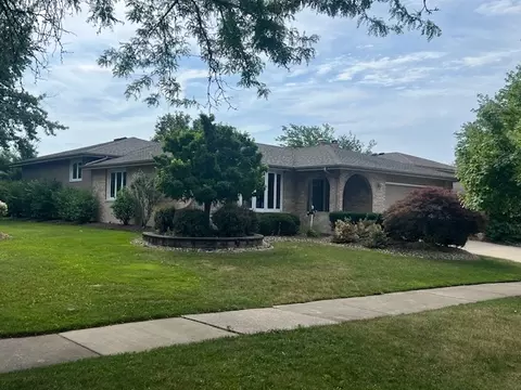 17533 Pecan Ln, Tinley Park, IL 60487