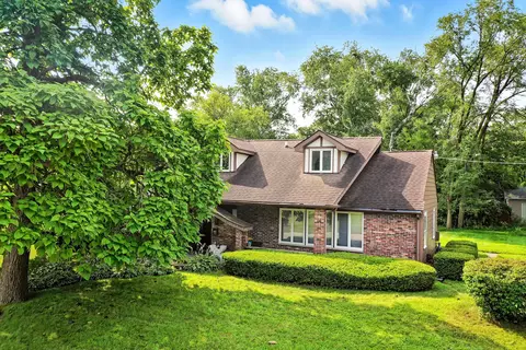 2100 Edina Blvd, Zion, IL 60099