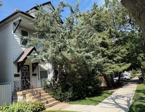 4104 W Newport Ave, Chicago, IL 60641