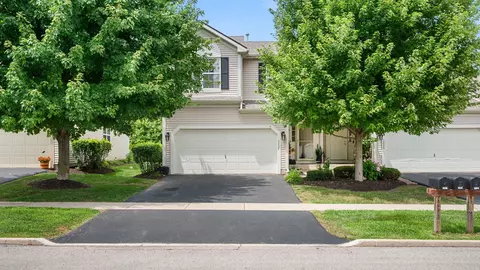 3237 Wineberry Dr, Dekalb, IL 60115