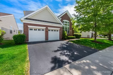 Exterior - 3879 Seigle Dr, Elgin, IL 60124 photo 2 of 8