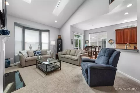 Living - 3879 Seigle Dr, Elgin, IL 60124 photo 2 of 3