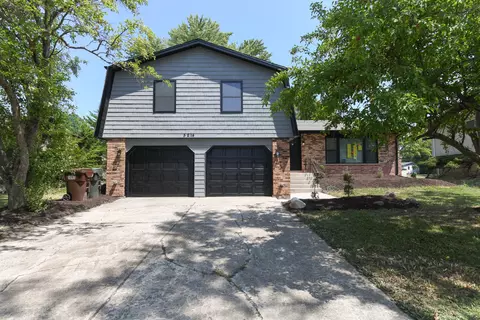 5214 Imperial Dr, Richton Park, IL 60471