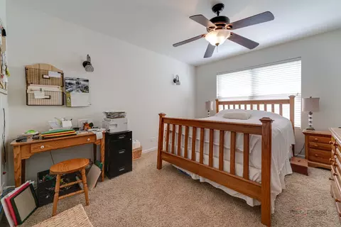 Bedroom - 3063 Nicklaus Ln, Wadsworth, IL 60083 photo 1 of 2