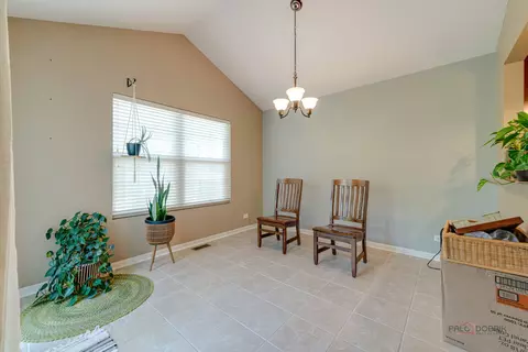 Dining - 3063 Nicklaus Ln, Wadsworth, IL 60083 photo 1 of 2