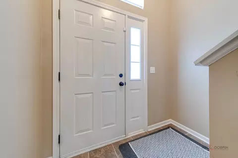 Entry Way - 3063 Nicklaus Ln, Wadsworth, IL 60083 photo 1 of 2