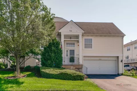 3063 Nicklaus Ln, Wadsworth, IL 60083