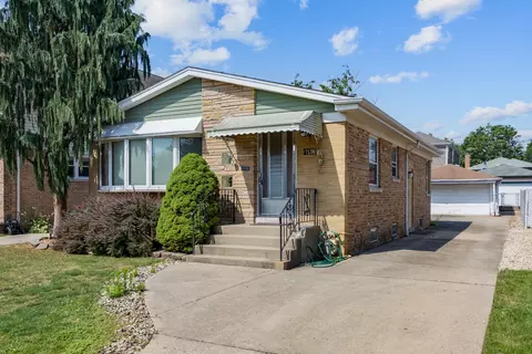 7514 N Oleander Ave, Chicago, IL 60631