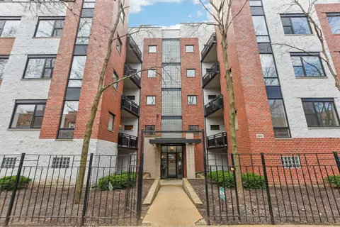 2317 W Wolfram St #211, Chicago, IL 60618