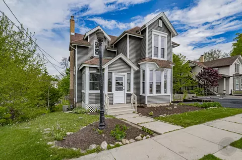 125 Arbor Ave, West Chicago, IL 60185
