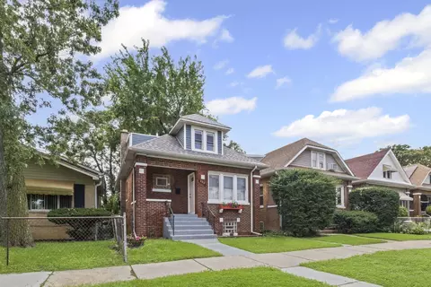 8915 S Racine Ave, Chicago, IL 60620