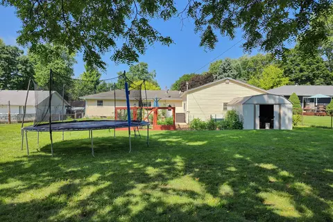 404 Standish Dr, Bloomington, IL 61704 photo 42