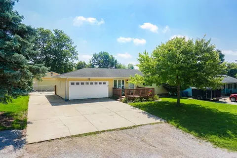 404 Standish Dr, Bloomington, IL 61704 photo 5