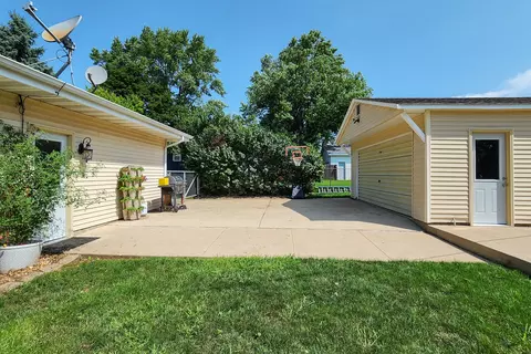 404 Standish Dr, Bloomington, IL 61704 photo 48