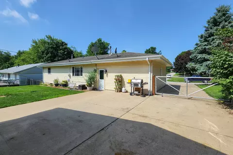 404 Standish Dr, Bloomington, IL 61704 photo 35