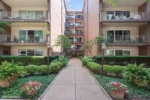 407 Ashland Ave #3F, River Forest, IL 60305