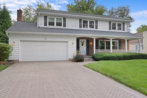 Exterior - 305 Bell Dr, Cary, IL 60013 photo 4 of 8