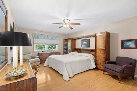 Bedroom - 305 Bell Dr, Cary, IL 60013 photo 1 of 3