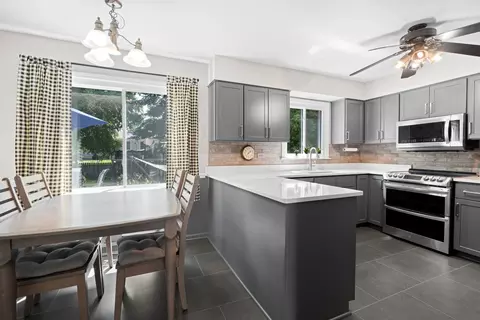 Kitchen - 305 Bell Dr, Cary, IL 60013 photo 2 of 3