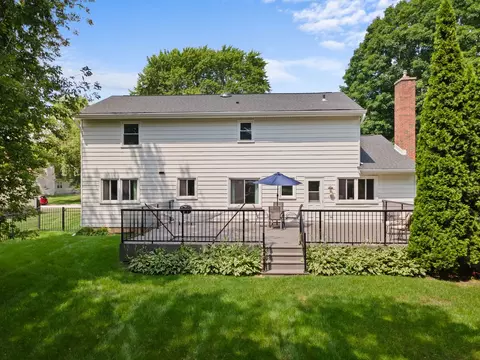 Exterior - 305 Bell Dr, Cary, IL 60013 photo 8 of 8