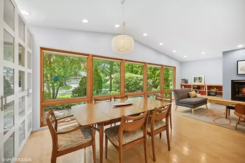 9231 Springfield Ave, Evanston, IL 60203 photo 6